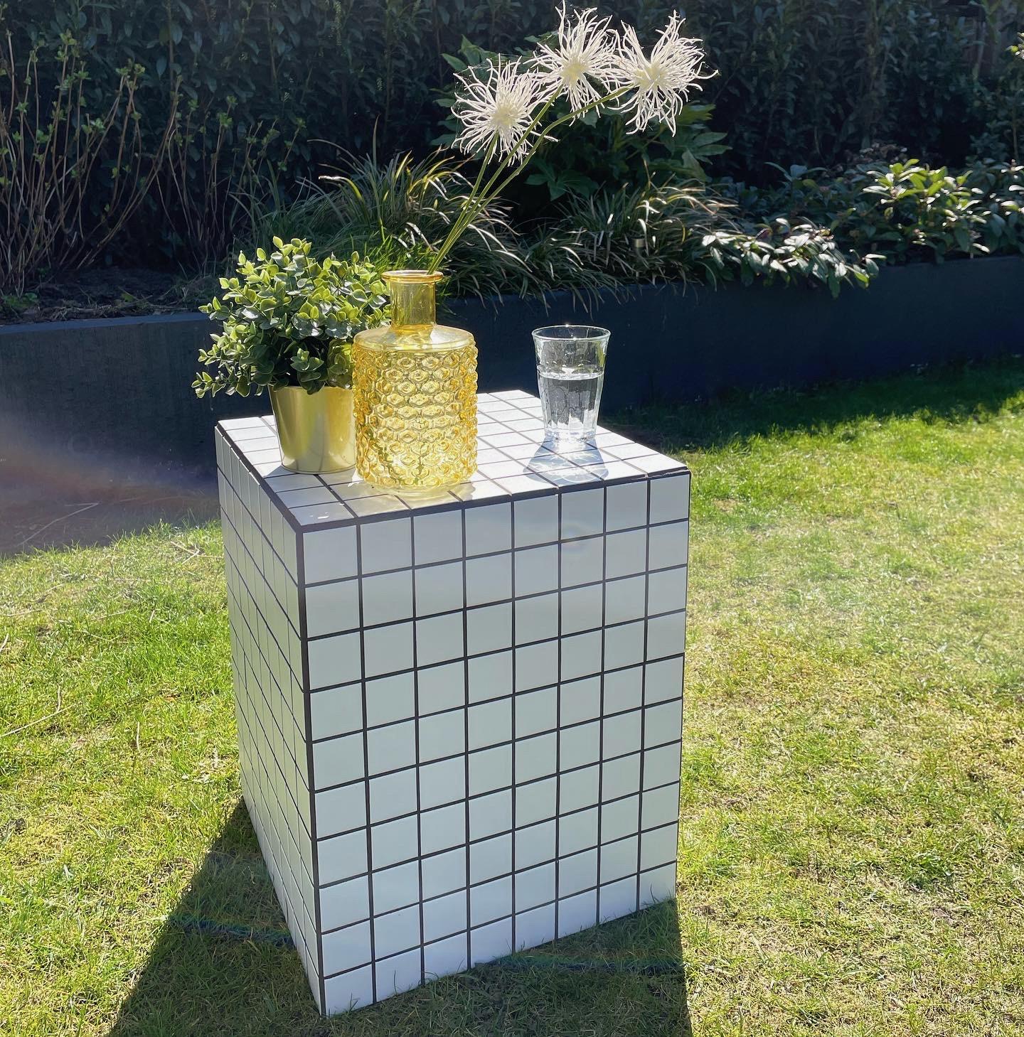 "Maxi" Mosaic Cube